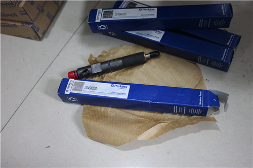 珀金斯發(fā)動(dòng)機(jī)1206E-E70TTA配件T409982噴油器、預(yù)熱塞、燃油管、正時(shí)齒輪