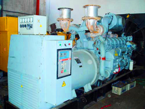 嵊泗縣發(fā)電機(jī)出租費(fèi)用、柴油機(jī)工作中滑油壓力急劇變化的原因是什么？